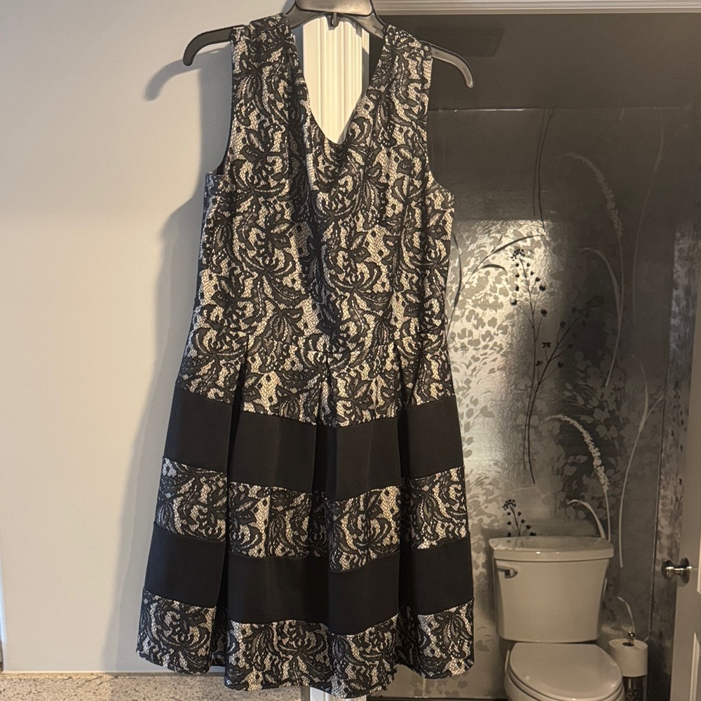 Elegant Black Lace Dress